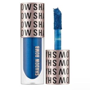 Revolution Shadow Bomb Dynamic Blue Eyeshadow